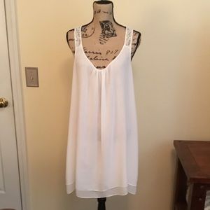 Beautiful nightgown....lace detail! Never worn!